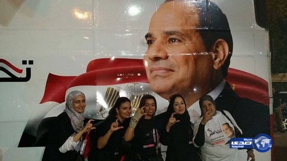 بالصور..انصار “السيسي” يتدفعون بكثافة اليوم ويقطعون الطريق امام العودة للوراء