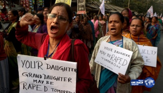 اغتصاب جماعي لفتاتين وتعليقهما في شجرة!