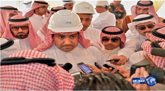 أمير الرياض يطلع ميدانياً على مشروع النقل العام القطارات والحافلات