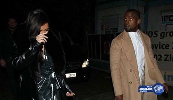 «تكشيرة» تعلو وجه كيم كاردشيان وكاني ويست في شهر العسل