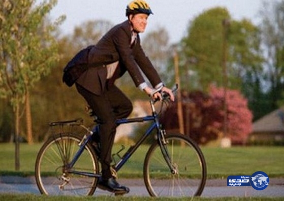 فرنسا تبدأ تجربة دفع مكافأة لمن يذهب للعمل بالدراجة