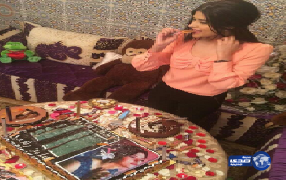 سلمى رشيد تحتفل بعيد ميلادها قبل آونه!!