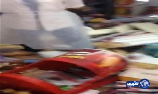 إمرأة تحطم سوبرماركت رفض بيعها سجائر