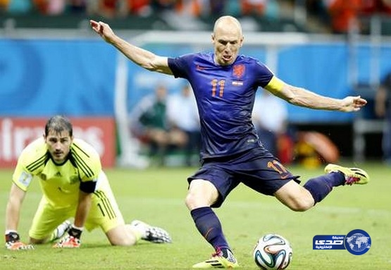 بالفيديو والصور : هولندا تذل اسبانيا بالخمسة في مونديال البرازيل