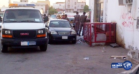 زوج يقتل زوجته ووالدها طعناً في جدة