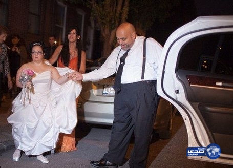 أمٌ حققت حلم ابنتها بحفلُ زفافٍ من دون عريس!