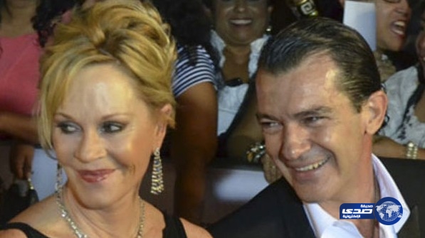 حضانة الكلاب تؤخر طلاق بانديراس وميلاني