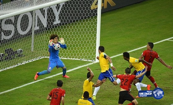 بالصور: التعادل السلبي ينهي مواجهة البرازيل والمكسيك النارية