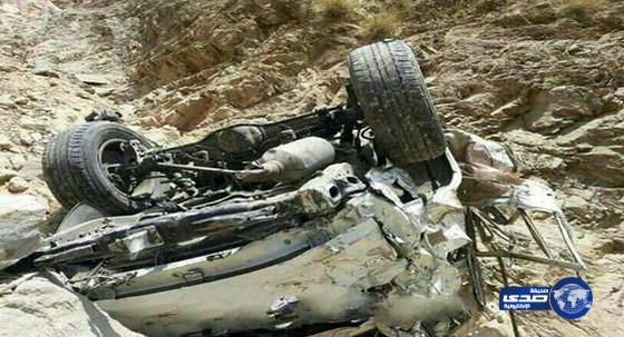 وفاة 5 شبان بعد سقوط سيارتهم في وادي الجوة بـ عثوان الداير