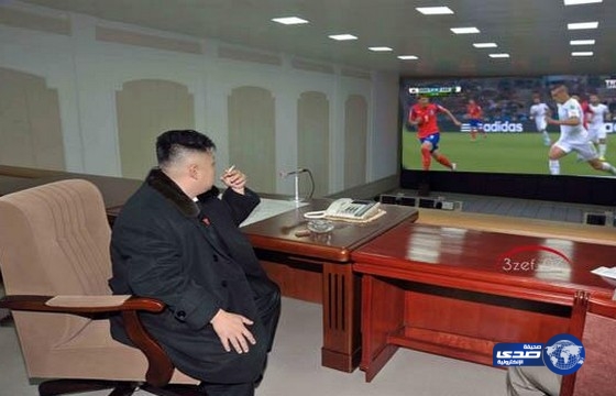 بالصور:فوز الجزائر يدفع رئيس كوريا الشمالية لشماته بكوريا الجنوبية