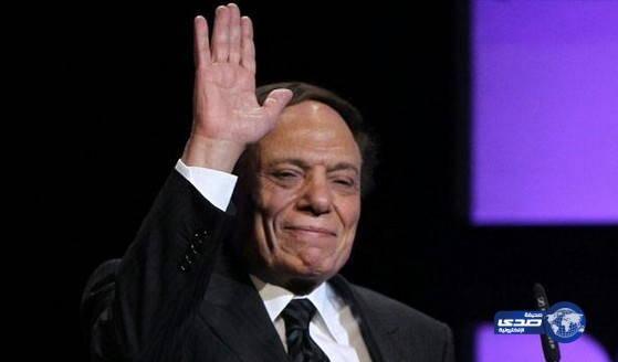 عادل إمام يتبرع بـ52.5 مليون جنيه لدعم مصر