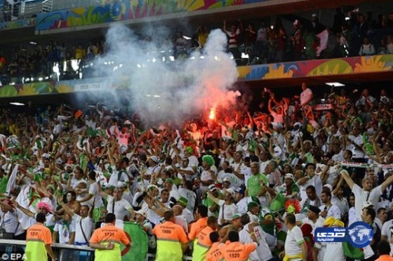 قاض برازيلى يمنع مشجعى الجزائر من حضور لقاء ألمانيا بسبب الألعاب النارية