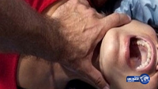 القبض على شاب اغتصب أخته و شقيقة زوجته و طفلتها