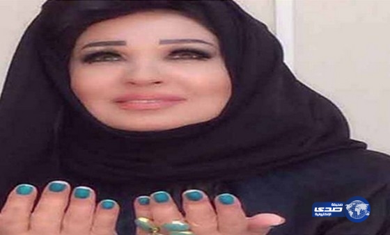 الفنانة فيفي عبده ترتدي الحجاب