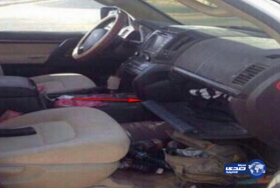 الرايه “السوداء” في درج سياره القتله الذين هاجموا رجال الامن اليوم