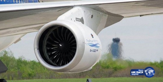 فرنسي يتجاوز التدابير الامنية ويصعد طائرة بدون تذكرة سفر