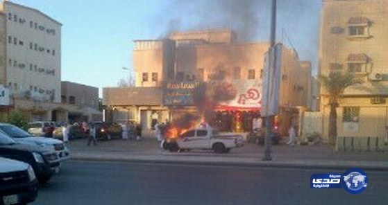 إصابة شخص واحتراق سيارة جراء حادث سير شمال بريدة