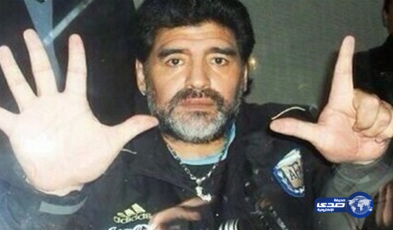 مارادونا يتهكم على الجماهير البرازيلية ويشير بالسبعة