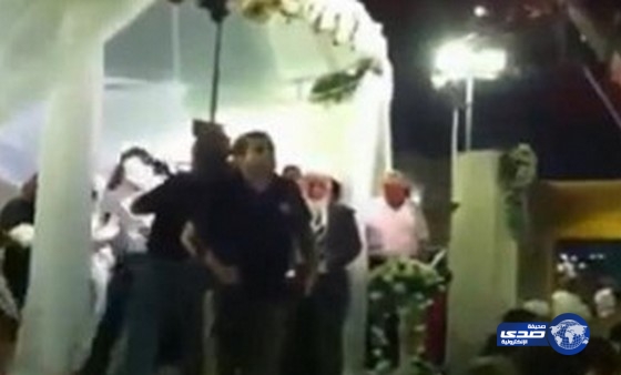 بالفيديو.. هروب الإسرائيليين من حفل زفاف بعد مرور الصواريخ من فوقهم