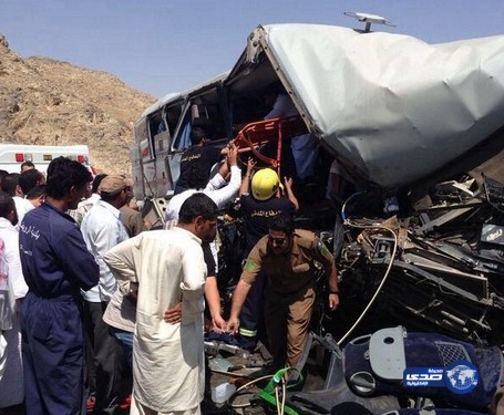 إصابة 31 معتمراً في طريق عودتهم للرياض