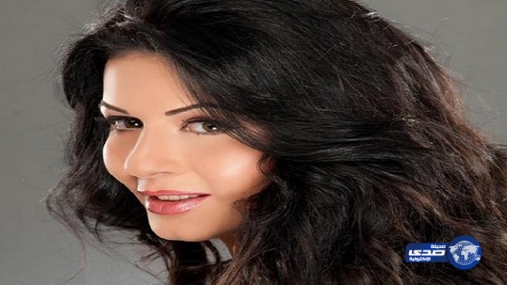 فنانة وإعلامية مصرية تقطع علاقتها برامز جلال وتطلب منه إلغاء رقم هاتفها