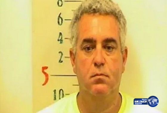 زوجة تشكو زوجها للشرطة بسبب طعنه للبطيخ بطريقة عدوانية