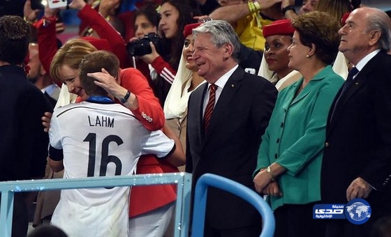 كابتن منتخب ألمانيا فيليب لام يعلن اعتزاله