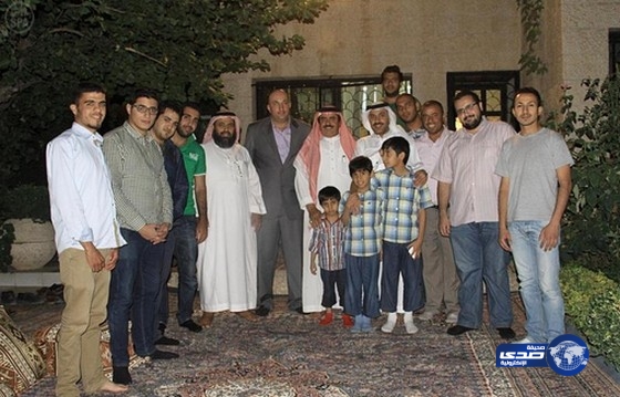 المبتعثين في الأردن يشاركون الحملة السعودية توزيع المساعدات على الأشقاء السوريين