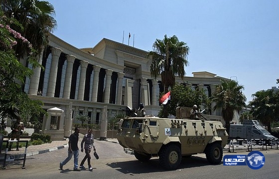 محكمة مصرية تعيد أوراق «مرشد الإخوان» إلى المفتي
