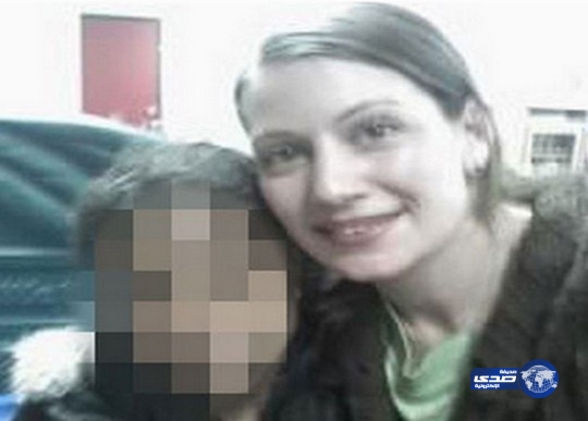 القبض على إمراة مارست الجنس مع ابنها لارضاء عشيقها