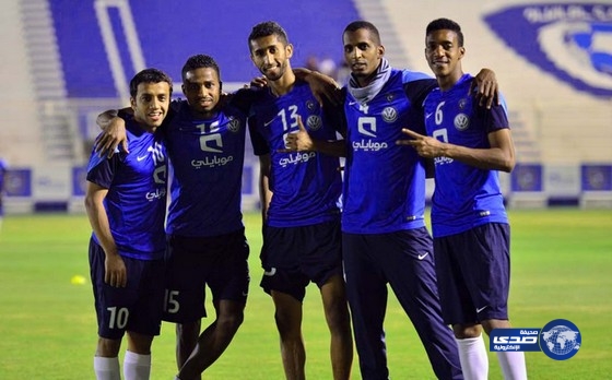 لاعبو الهلال يؤدون مرانًا استرجاعيًا بعد الشعلة