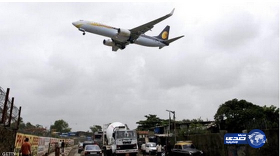 الطيار ينام ومساعدته مشغولة والطائرة تهوي