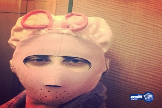 ليدي غاغا تتعافي من داء “المرتفعات” بقناع