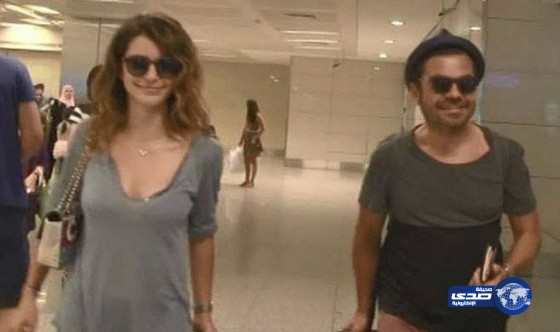 إطلالة جديدة للمثلة التركية الشهيرة بـ”فاطمة” بدون مكياج بعد انقضاء شهر العسل (فيديو)