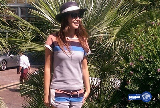 نانسي عجرم تشعل مواقع التواصل بشورت وفانلة وقبعة