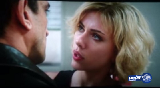 قبلة عمرو واكد في فيلم الـ”عالمي Lucy” تُثيرالجدل!