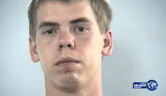 لص يقتحم المنازل ليحصل على حمام ساخن