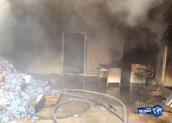 مدني بريدة يخمد 5 حرائق بمواقع على طريق الملك عبدالعزيز