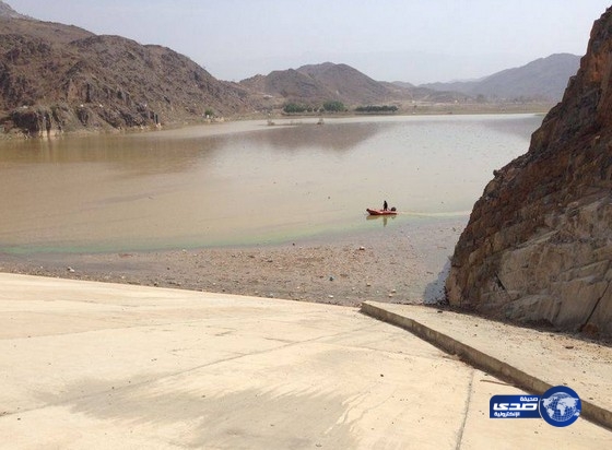 مدني الباحة يواصل البحث عن  طفلي سيول المخواة بمشاركة أكثر من 200ضابط وفرد وغواص