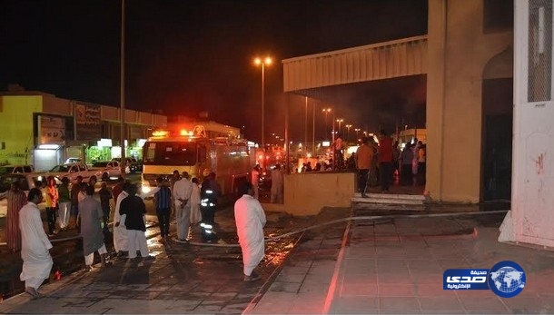 حريق يلتهم مسجداً في تبوك (صور)