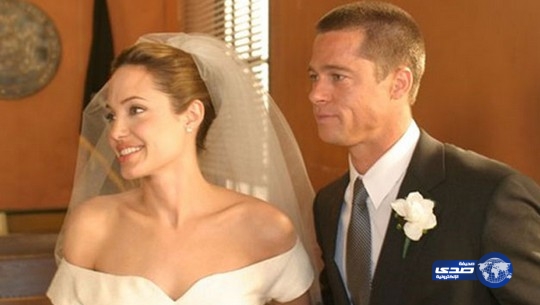 أنجلينا وبراد بيت يبيعان صور زفافهما بـ5 ملايين دولار