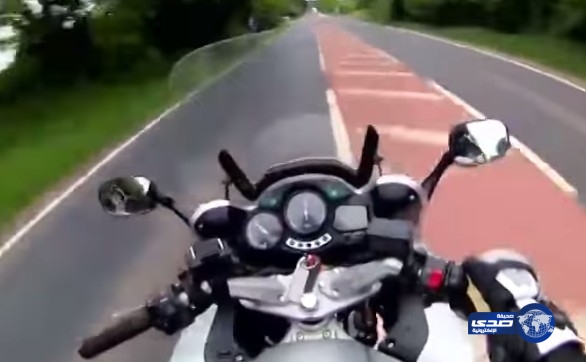 بالفيديو:شاب يصور لحظة وفاته في حادث مروري بحادث دراجة نارية
