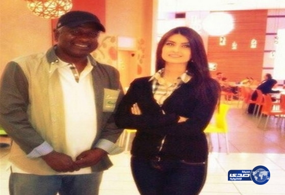 علا الفارس تنشر صورة جمعتها بالكابتن ماجد عبد الله في 2009