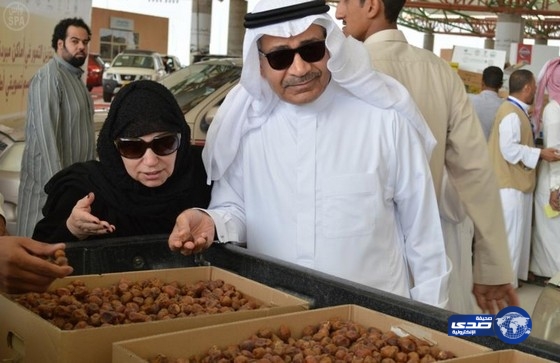 صفقات ماسية يسجلها مهرجان تمور الأحساء