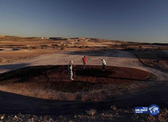 بالصور.. مدينة أسترالية يعيش سكانها تحت الأرض