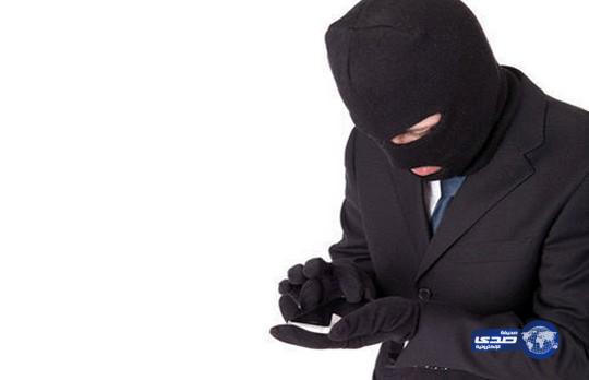 جوال يطيح بـ4 لصوص في قبضة الشرطة