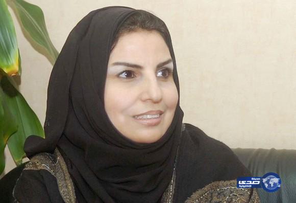 شركة أمريكية تستعين بقصائد “سعدية مفرّح” لتزيين مطار دولي