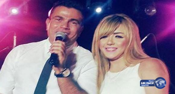 نشطاء “فيس بوك” لسارة سلامة: “يا بختك” بعمرو دياب