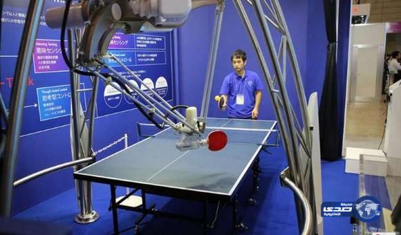 روبوت ياباني يهزم البشر في لعبة كرة الطاولة