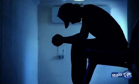 مراهق أمريكي يقتل أمه”الخمسينية” ويغتصب جثتها